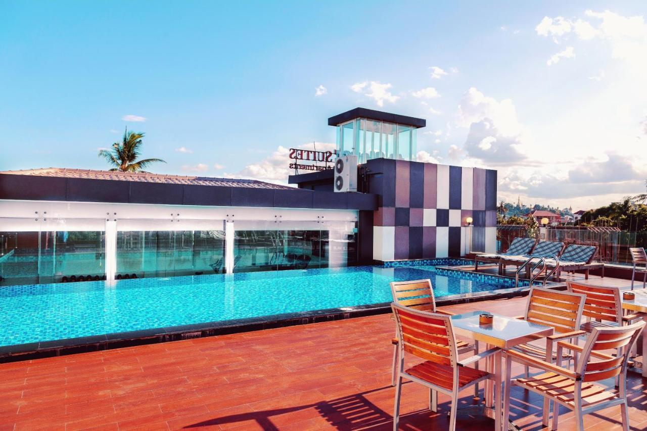 Clover Suites Royal Lake Yangon Exterior photo