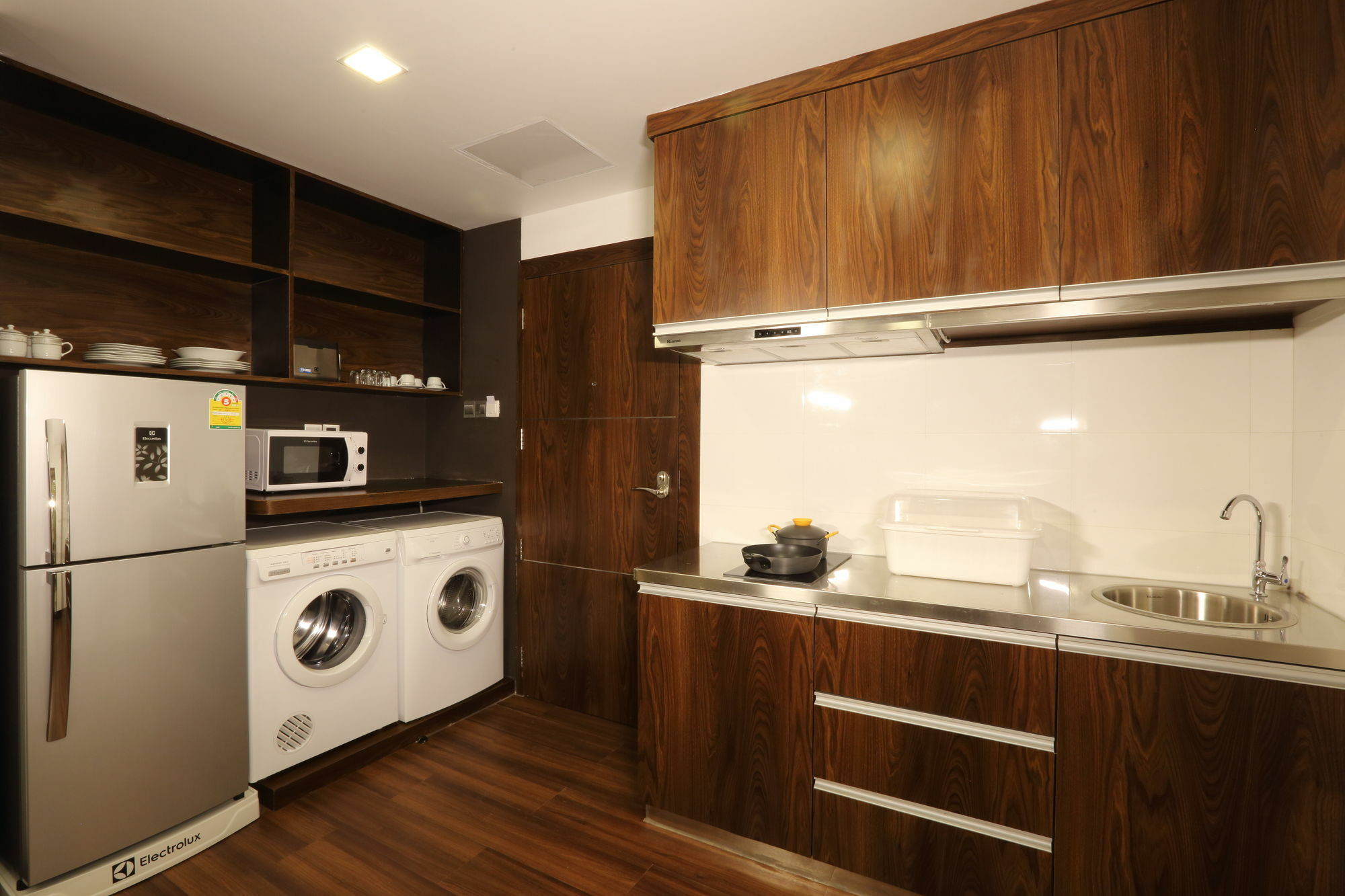 Clover Suites Royal Lake Yangon Exterior photo