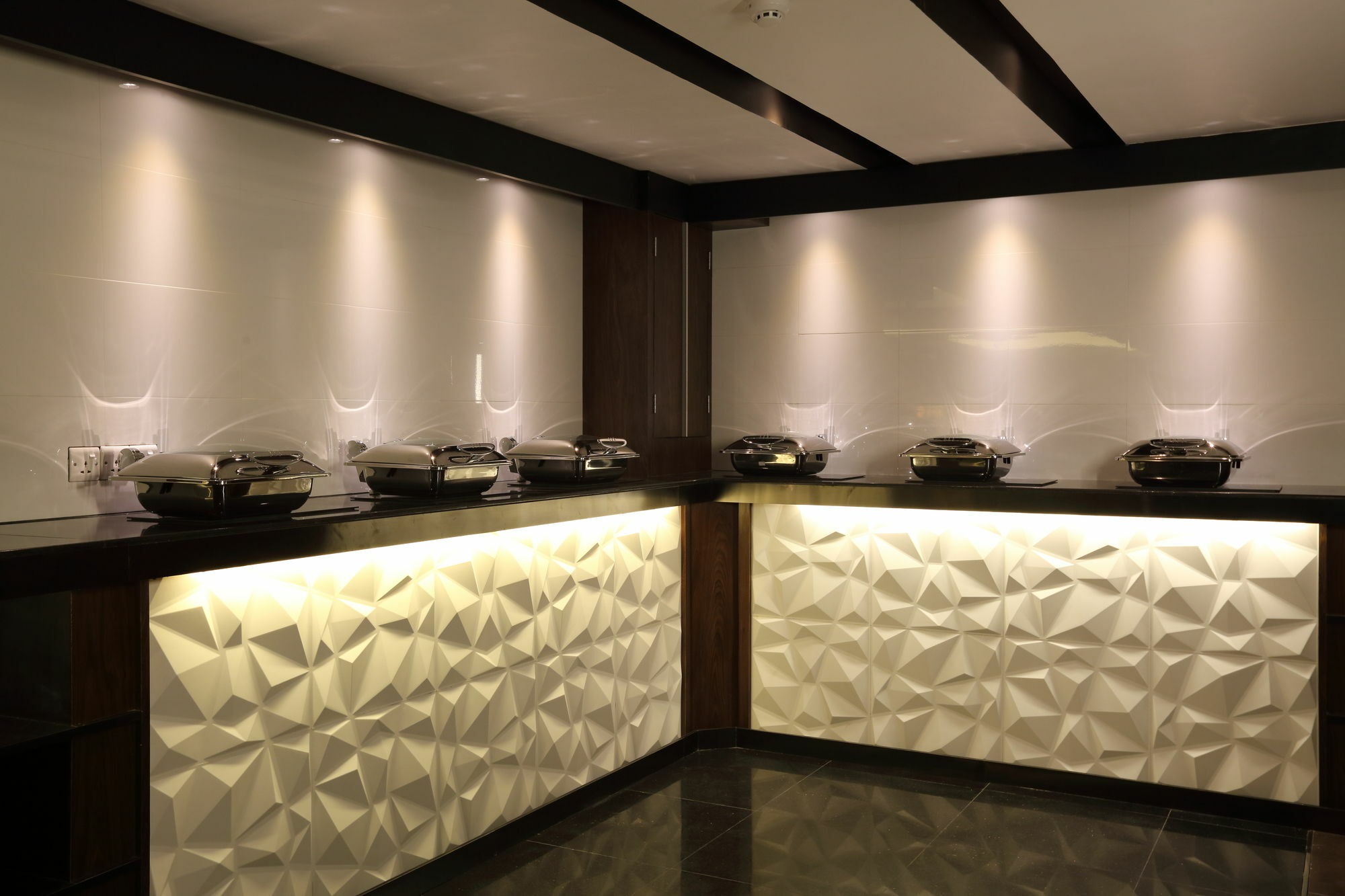 Clover Suites Royal Lake Yangon Exterior photo